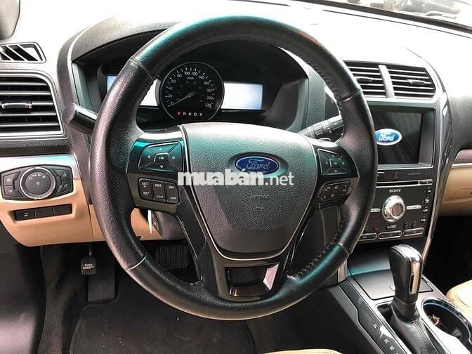 Ford Explorer 2016 xe 1 chủ, full lịch sử hãng