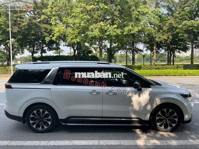 Kia Carnival Premium 2.2D 2022
