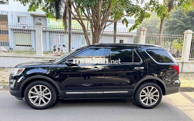Ford Explorer 2016 xe 1 chủ, full lịch sử hãng
