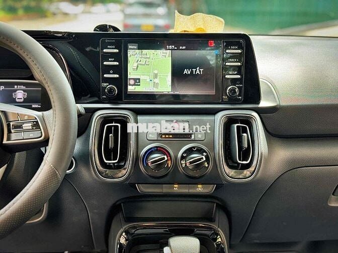 Kia Sonet 2025 Deluxe 1.5 AT - 3000 km