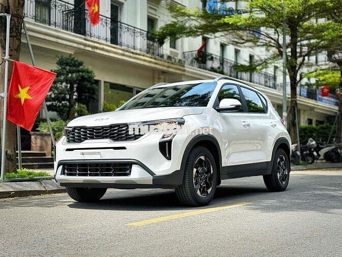 Kia Sonet 2025 Deluxe 1.5 AT - 3000 km