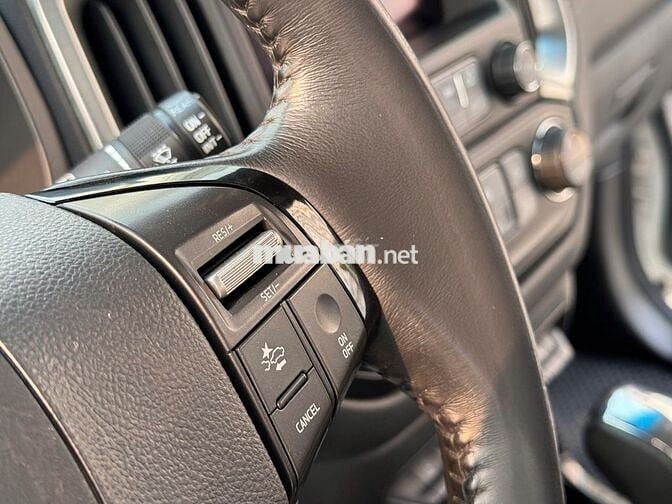 Bán Chevrolet Trailblazer LTZ 2018 4x4AT màu trắng