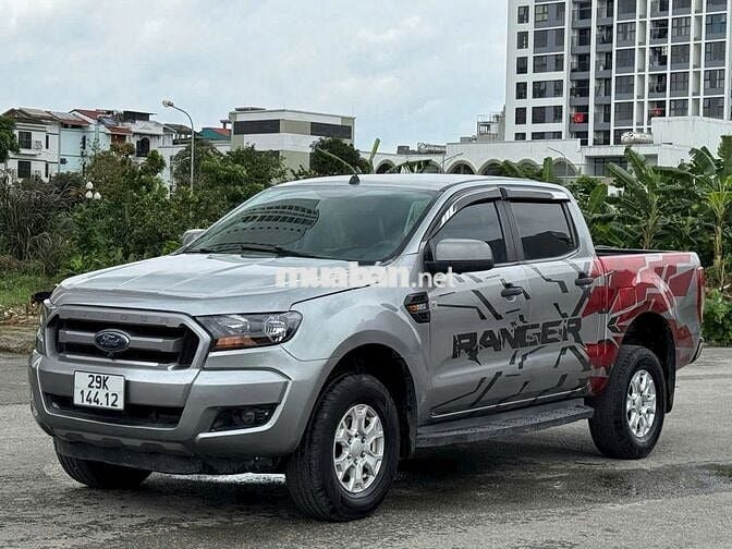Bán xe Ford Ranger 2016 XLS 2.2L 4x2 MT màu bạc