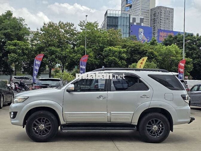 Toyota Fortuner 2.7V 4x2 2015 - Xăng Tự Động