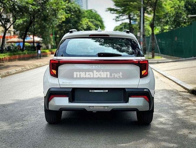 Kia Sonet 2025 Deluxe 1.5 AT - 3000 km