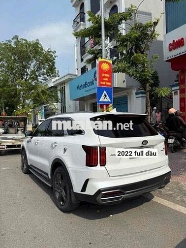 Kia Sorento 2022 Signature 2.5 AT AWD - 46000 km