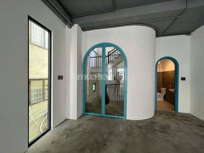 Cho thuê lầu 1 căn nhà trong hẻm ô tô đường Ba Tháng Hai, Quận 10