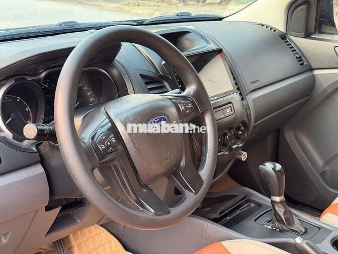 Bán xe Ford Ranger 2017 XLS 2.2L 4x2 AT bao đẹp