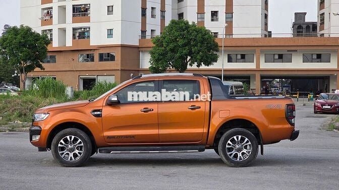 Bán xe Ford Ranger Wildtrak 2015 3.2 4x4AT màu cam