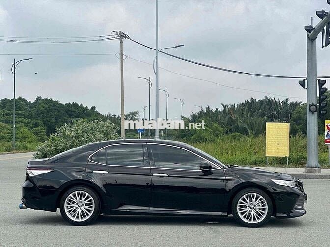 Toyota Camry 2019 2.5Q - 38000 km