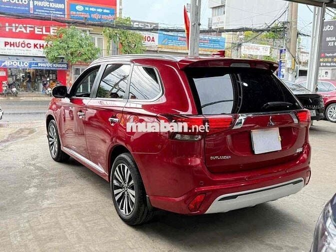 Mitsubishi Outlander 22/23 Premium 2.0 CVT - 12000