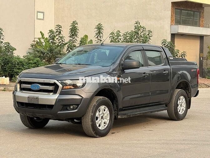 Bán xe Ford Ranger 2017 XLS 2.2L 4x2 AT bao đẹp