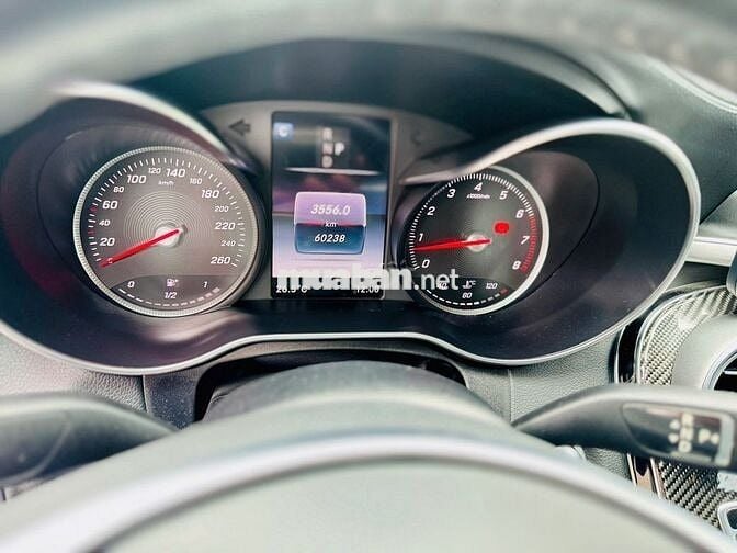 Mercedes Benz C Class 2017 C300 AMG - 60000 km