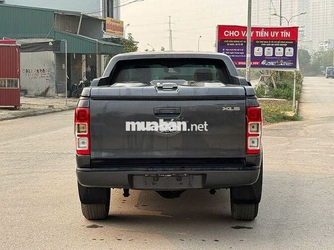 Bán xe Ford Ranger 2017 XLS 2.2L 4x2 AT bao đẹp