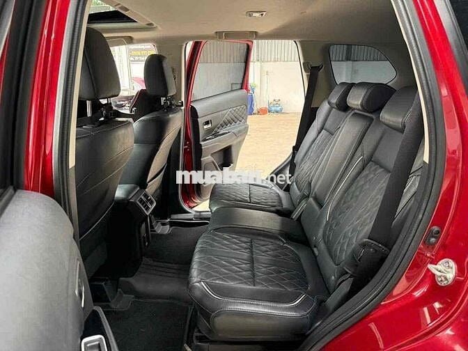 Mitsubishi Outlander 22/23 Premium 2.0 CVT - 12000