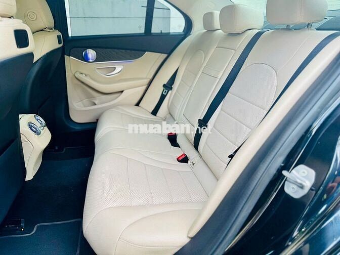 Mercedes C200 Facelift SX 2019 đen kem siêu đẹp