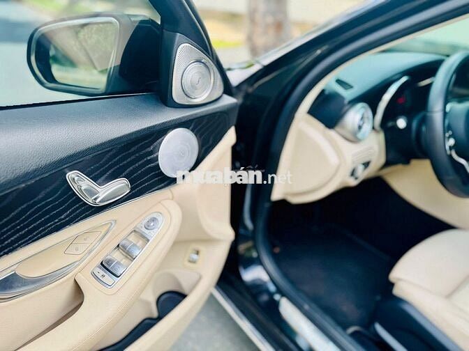 Mercedes C200 Facelift SX 2019 đen kem siêu đẹp