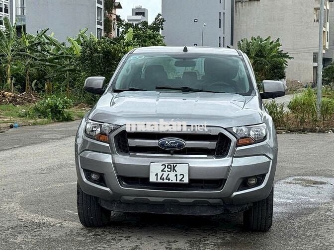Bán xe Ford Ranger 2016 XLS 2.2L 4x2 MT màu bạc