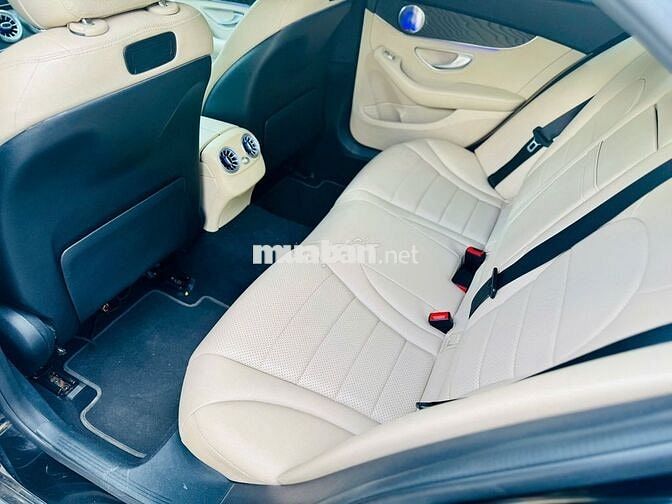 Mercedes C200 Facelift SX 2019 đen kem siêu đẹp