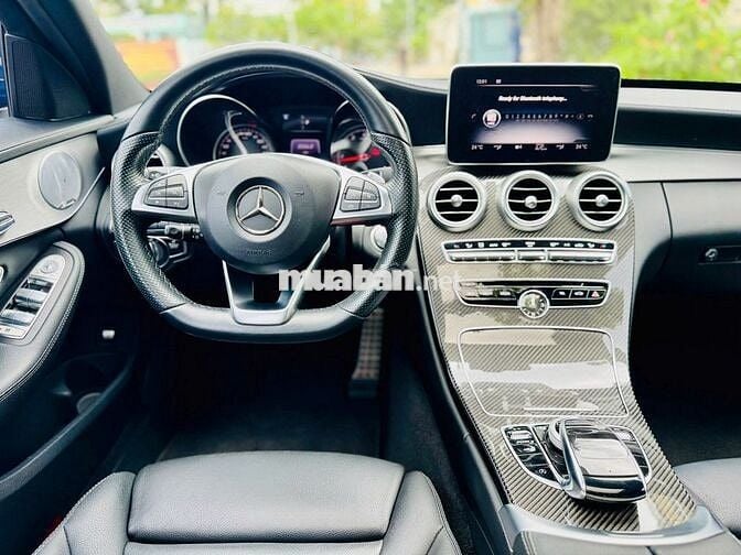 Mercedes Benz C Class 2017 C300 AMG - 60000 km