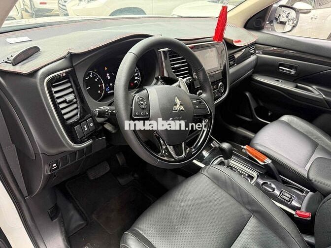 Mitsubishi Outlander 2019 2.0 CVT Premium - 70000