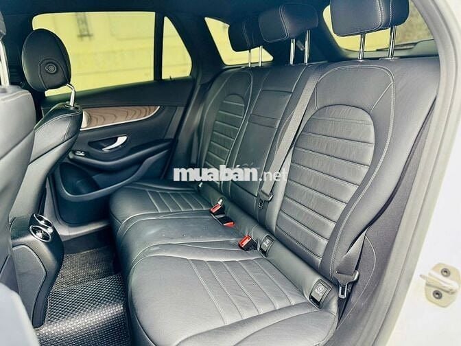 Mercedes Benz GLC 2021 200 4Matic - 89000 km