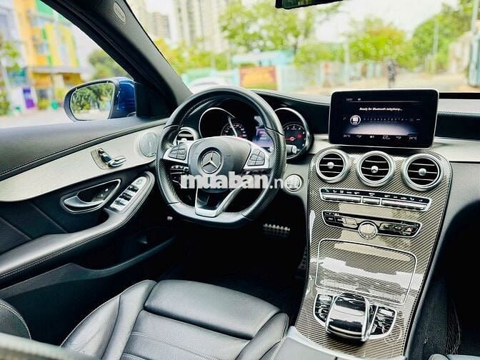 Mercedes Benz C Class 2017 C300 AMG - 60000 km