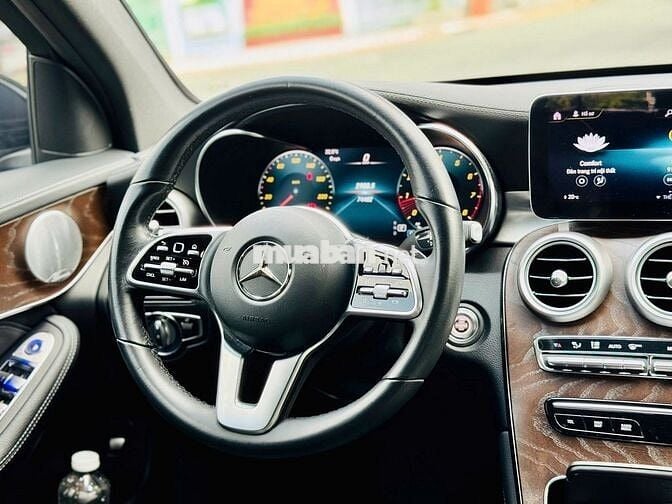 Mercedes GLC200 4Matic SX2020 xe đẹp cam kết chuẩn