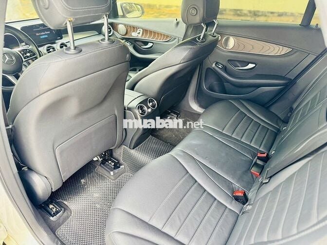 Mercedes Benz GLC 2021 200 4Matic - 89000 km