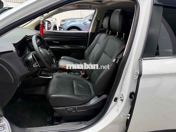 Mitsubishi Outlander 2019 2.0 CVT Premium - 70000