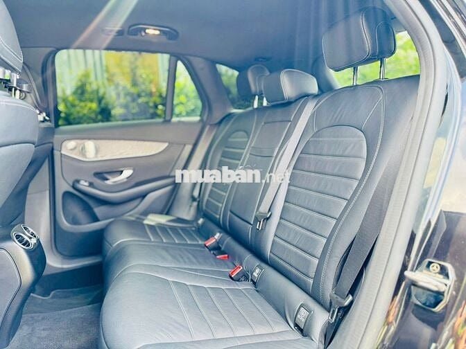 Mercedes GLC200 4Matic SX2020 xe đẹp cam kết chuẩn