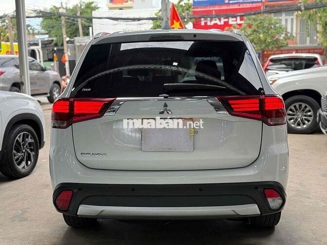 Mitsubishi Outlander 2019 2.0 CVT Premium - 70000