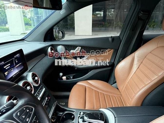 Mercedes-Benz GLC 300 4MATIC – Sản xuất 2018