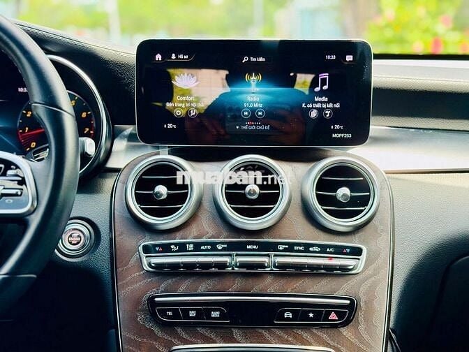Mercedes GLC200 4Matic SX2020 xe đẹp cam kết chuẩn