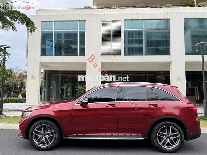 Mercedes Benz GLC 300 4Matic 2018 - 990 Triệu