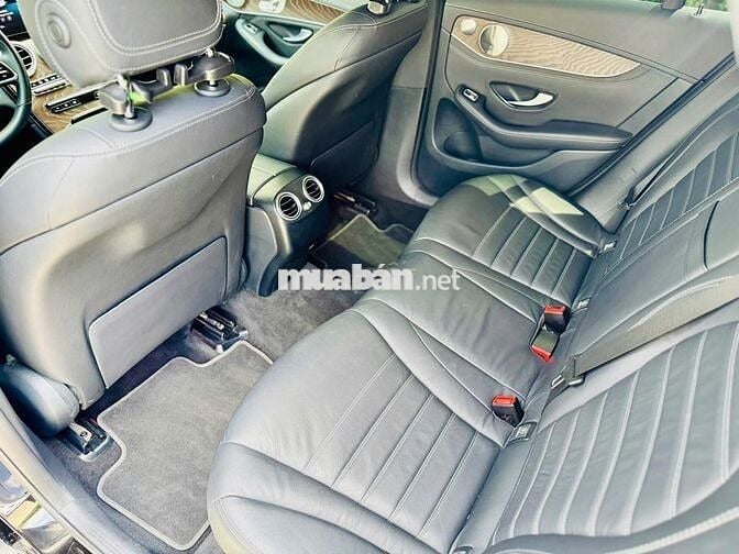 Mercedes GLC200 4Matic SX2020 xe đẹp cam kết chuẩn