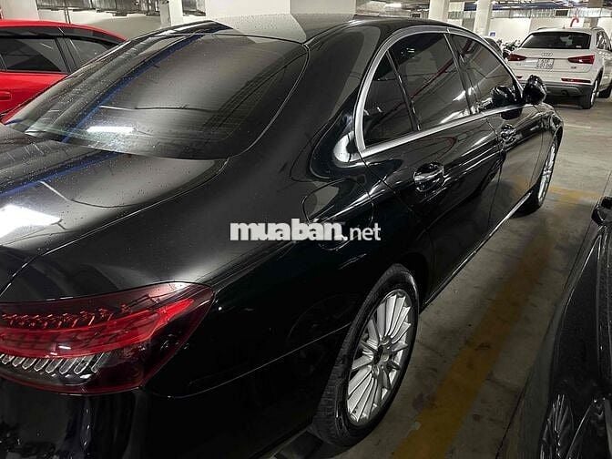 Mercedes Benz E Class 2022 E200 Exclusive - 54000