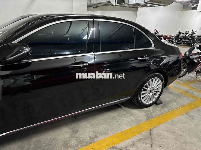 Mercedes Benz E Class 2022 E200 Exclusive - 54000