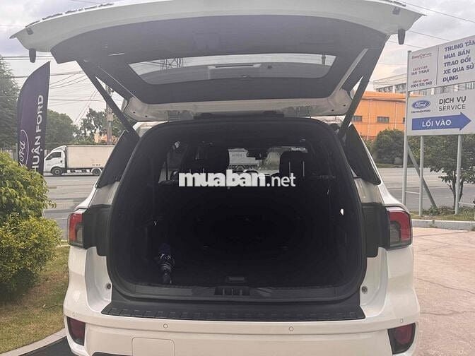 Ford Everest 2023 Titanium+ 2.0 AT 4x4 - 43000 km