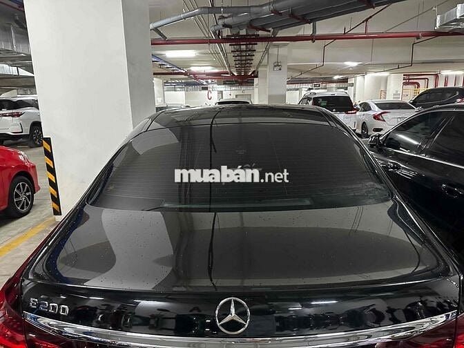 Mercedes Benz E Class 2022 E200 Exclusive - 54000