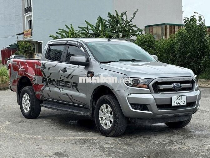 Bán xe Ford Ranger 2016 XLS 2.2L 4x2 MT màu bạc