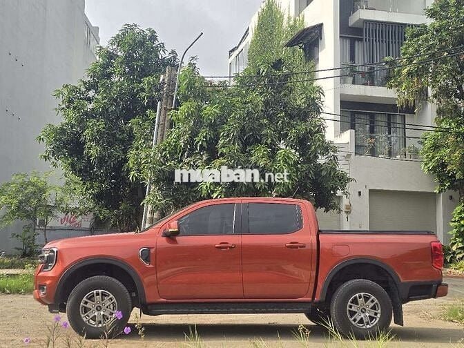 RANGER XLS 2024 AT 1 CẦU LƯỚT 17000KM BẢO HÀNH2027