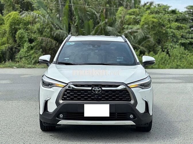 Toyota Corolla Cross 2021 1.8V lướt, có vay NH 70%