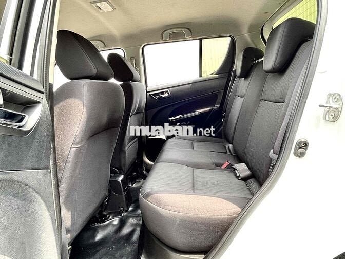 Suzuki Swift 2015 1.4 AT -