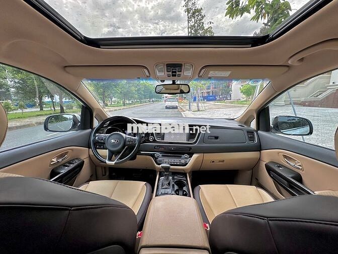 Kia Sedona 2018 xăng, xe đẹp full LS, có bảo hành