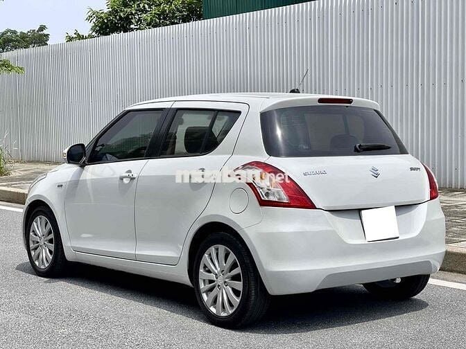 Suzuki Swift 2015 1.4 AT -
