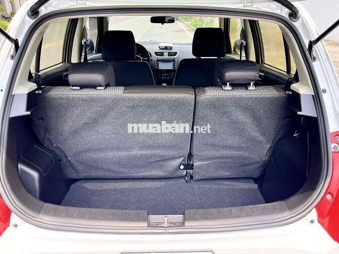 Suzuki Swift 2015 1.4 AT -