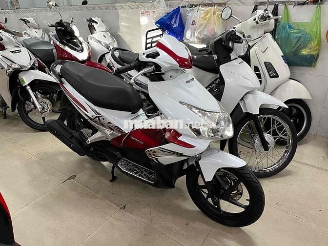 Honda ab trắng đỏ, tay ga 2009