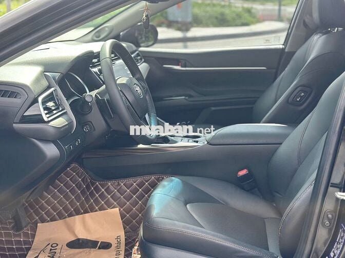 Toyota Camry 2019 2.5Q xe cọp full LS, có bảo hành