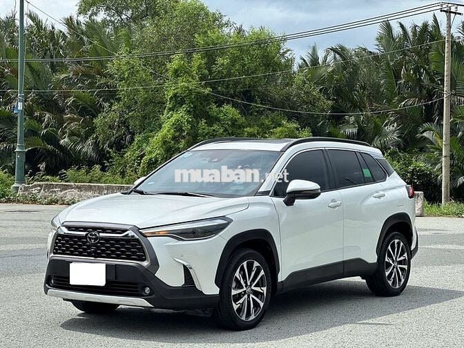 Toyota Corolla Cross 2021 1.8V lướt, có vay NH 70%